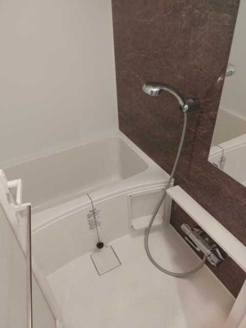 バス・シャワールーム　バスルーム