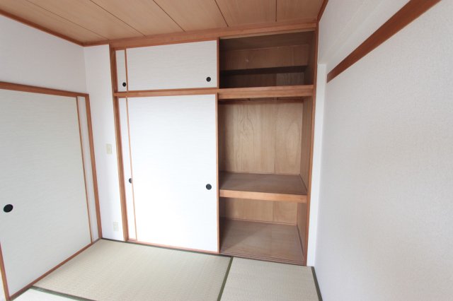 収納　写真はイメージです。色仕様は現況優先になります。