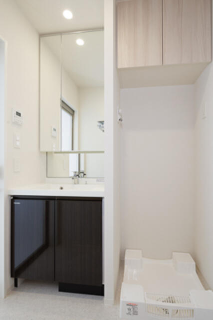 洗面設備　※写真は同タイプ住戸です。