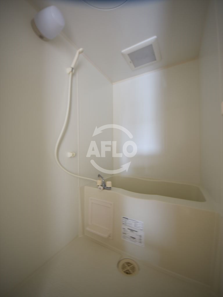 バス・シャワールーム　シェモア桜川　バスルーム