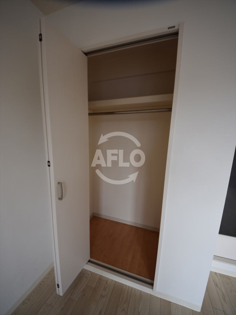 収納　シェモア桜川　クローゼット