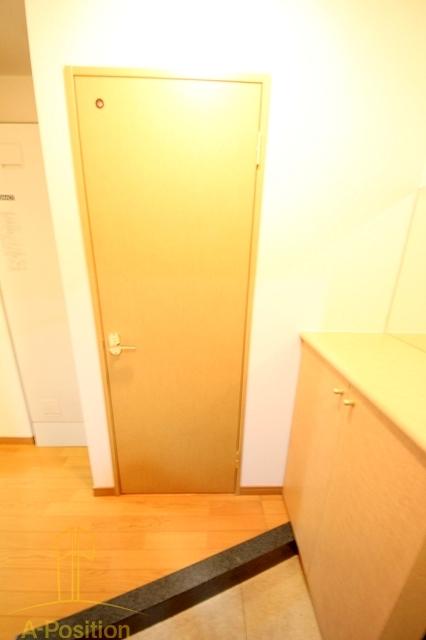 玄関　プレサンス梅田フロンティア