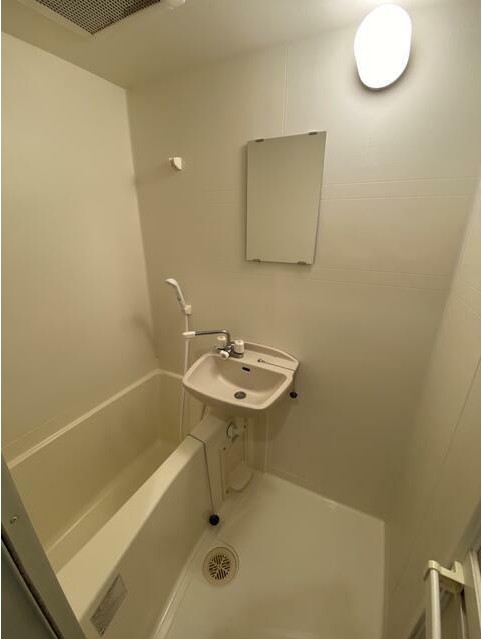 バス・シャワールーム　清潔感のある快適バスルーム♪