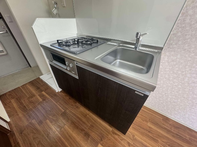 キッチン　※同物件別号室の参考写真です。