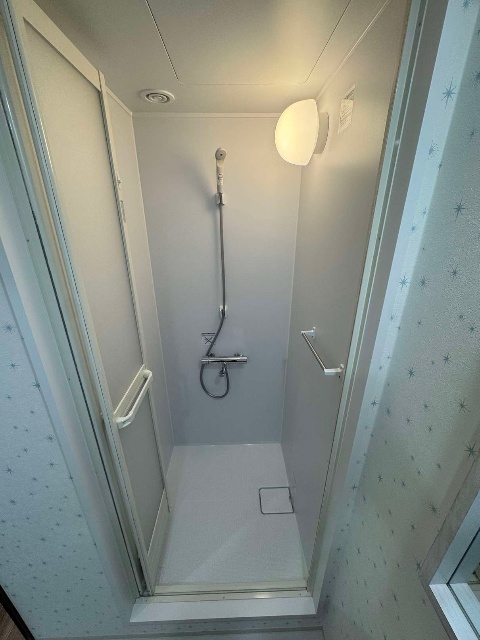 バス・シャワールーム　※同物件別号室の参考写真です。