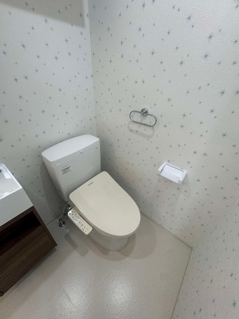 トイレ　※同物件別号室の参考写真です。