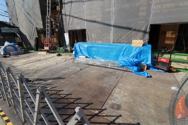 駐車場　建築当時写真