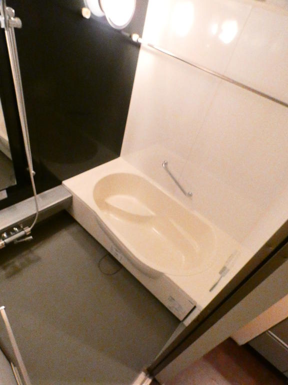 バス・シャワールーム　バス※別部屋参考写真