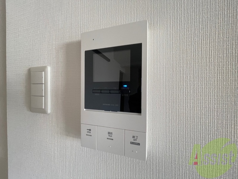 セキュリティ　ＴＶモニター付インターホンです。来客者の顔が見えるので安心！