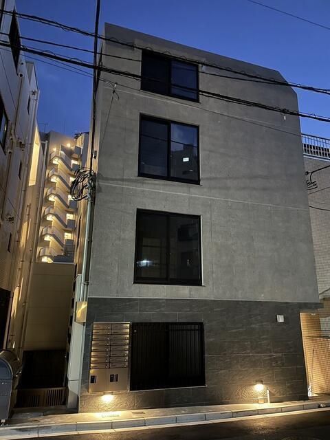 建物外観　築浅♪2022年11月　オール電化 　宅配ＢＯＸ　502号室