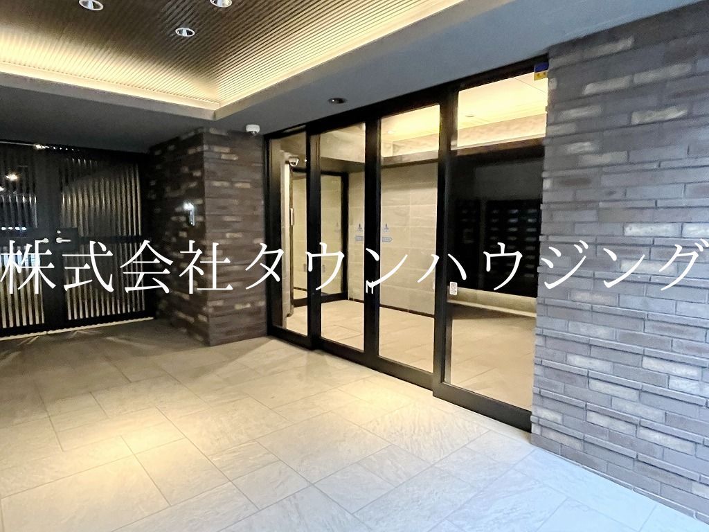 エントランス　エントランス
