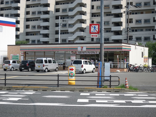 コンビニ　セブンイレブン 高槻宮野町店（コンビニ）まで636m