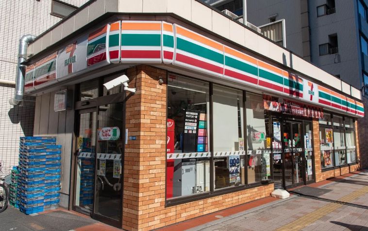 コンビニ　セブンイレブン江東新大橋3丁目店（コンビニ）まで57m
