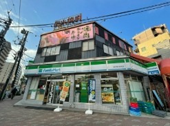 コンビニ　ファミリーマート 墨田菊川駅前店（コンビニ）まで79m