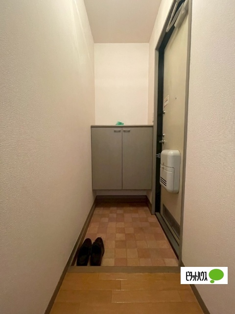 玄関　同タイプ別部屋