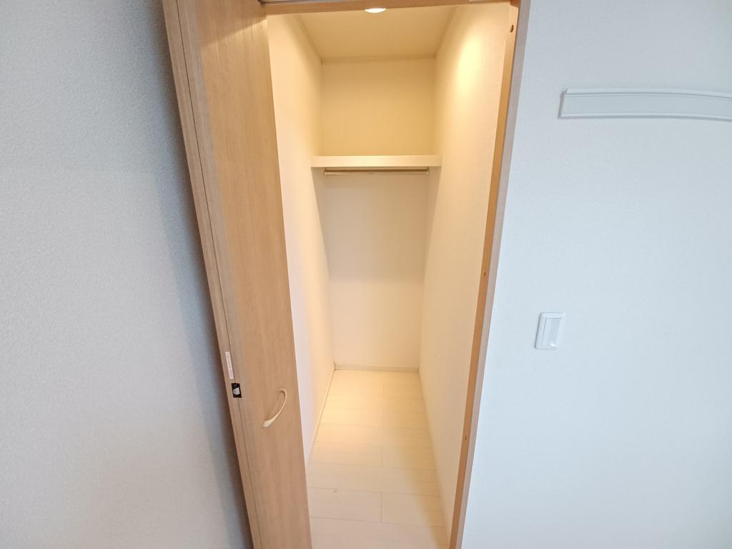 収納　※同物件別部屋写真