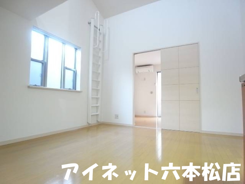 その他共有部分　寝室スペースにぴったりです。
