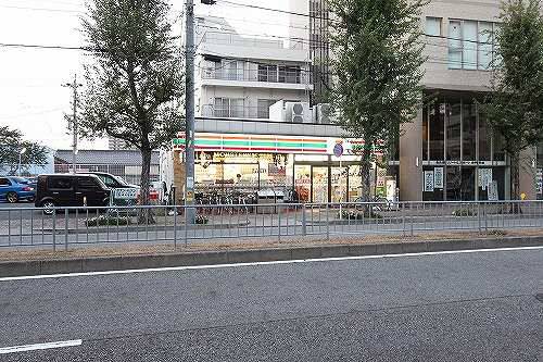 コンビニ　セブンイレブン 名古屋菊井2丁目店（コンビニ）まで240m