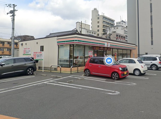 コンビニ　セブンイレブン 近鉄河内小阪駅南店（コンビニ）まで619m