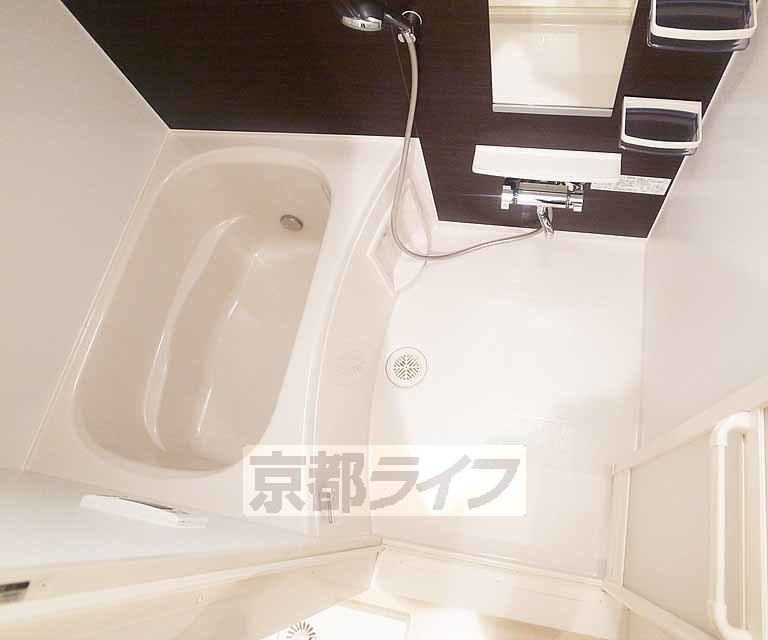 バス・シャワールーム　快適空間！
