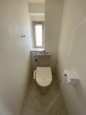 トイレ　※別部屋写真