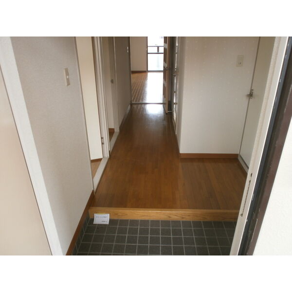 玄関　別室の参考写真です。※現況優先