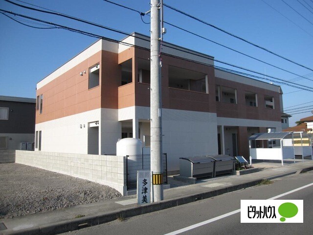 エントランス　外観写真（昼）