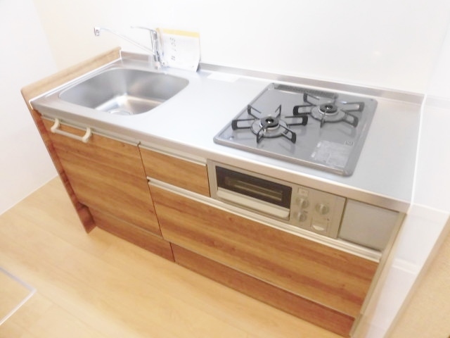 キッチン　同じ施工会社の参考写真です