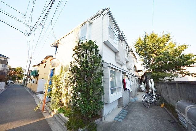 建物外観　★駅徒歩５分★