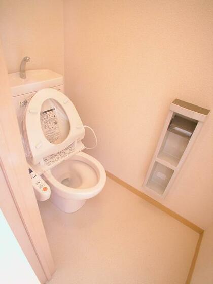 メルベーユ西沢 B棟のトイレ写真