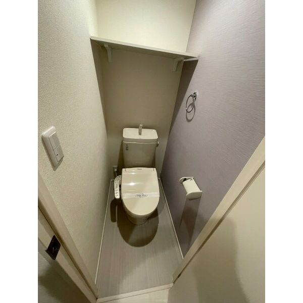 トイレ　同シリーズの写真となります。