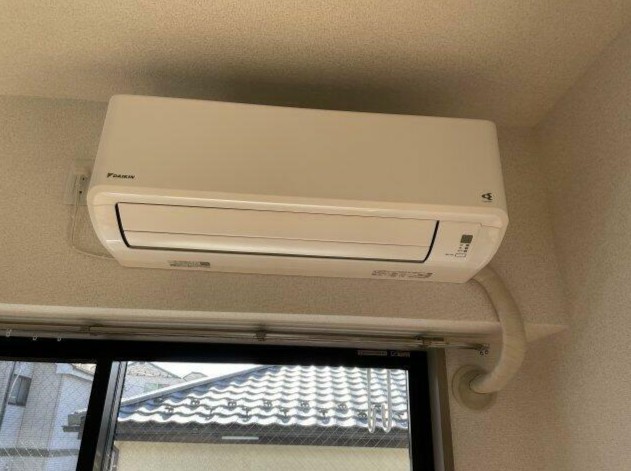 その他　エアコン付き