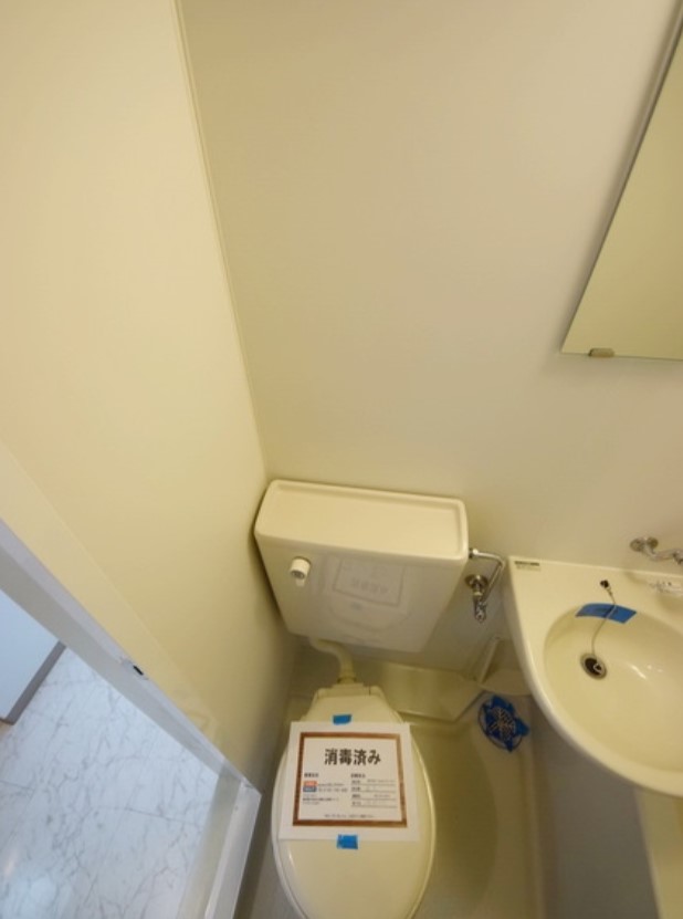 トイレ　別部屋参照