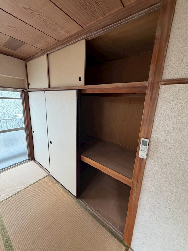 都営大江戸線 練馬駅 徒歩6分 3階建 築48年の内装写真