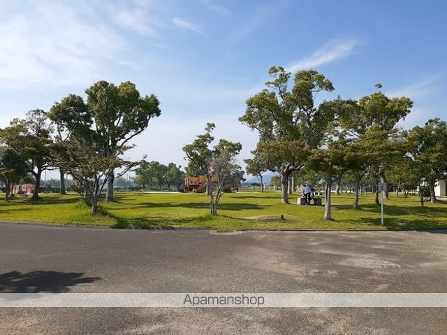 公園　小郡運動公園（公園）まで930m