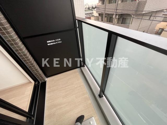 バルコニー　陽当たり良好なバルコニーです
