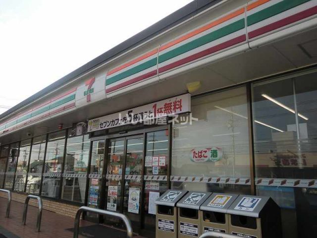 コンビニ　セブンイレブン関市東新町店（コンビニ）まで586m