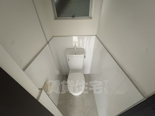 万富マンションのトイレ写真