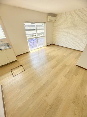 C&Y学園前の居間写真