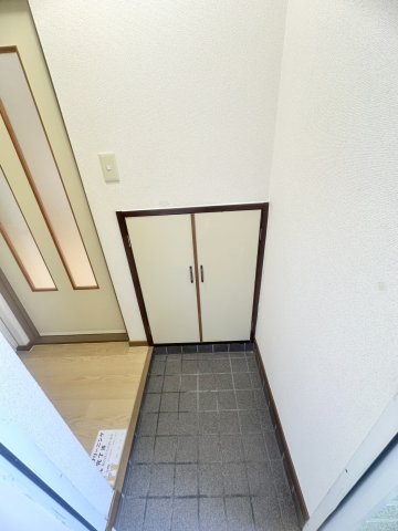 C&Y学園前の玄関写真