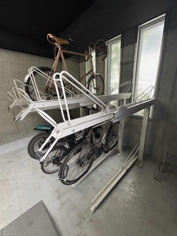 駐車場　駐輪場
