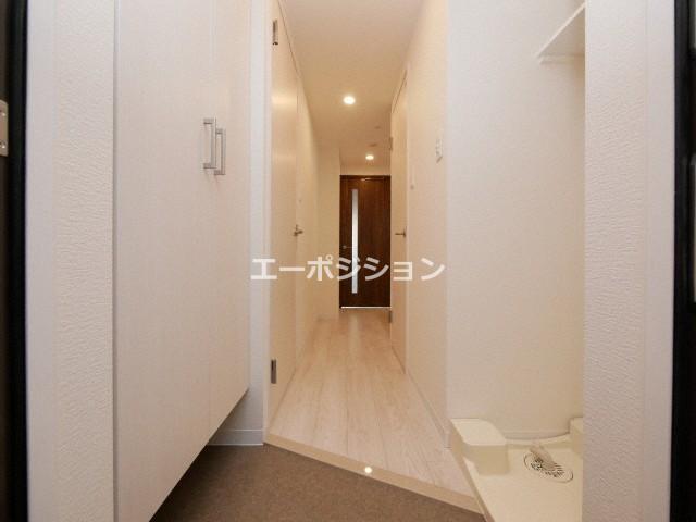 玄関　フォーリアライズ難波シエロ