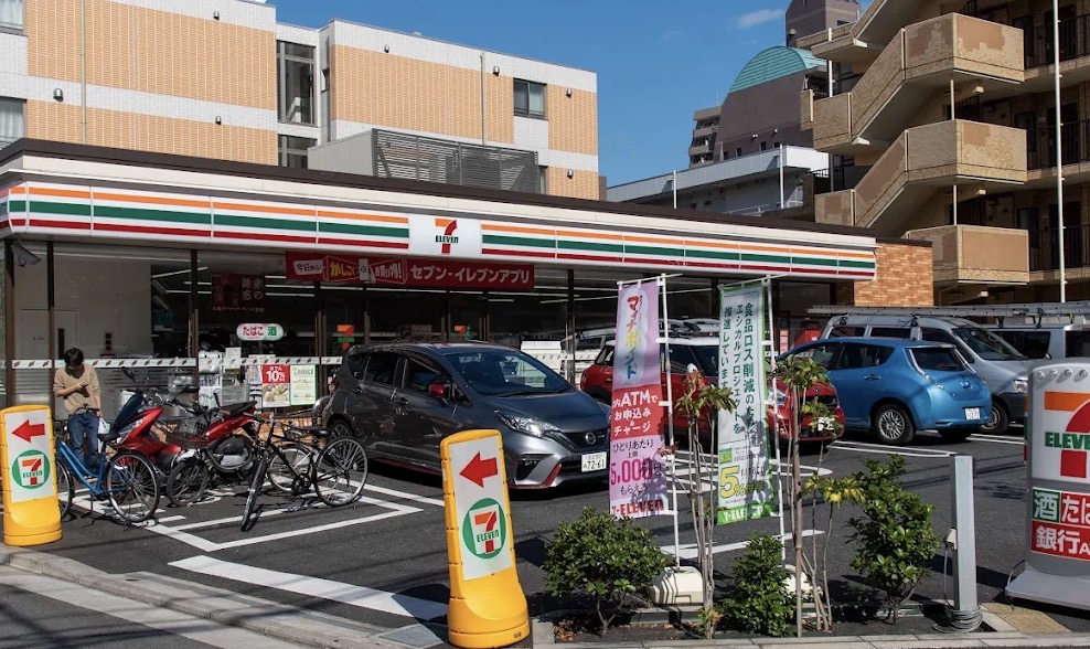 コンビニ　セブンイレブン江戸川中葛西3丁目西店（コンビニ）まで119m