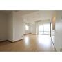 居室・リビング　写真は同タイプ住居です。