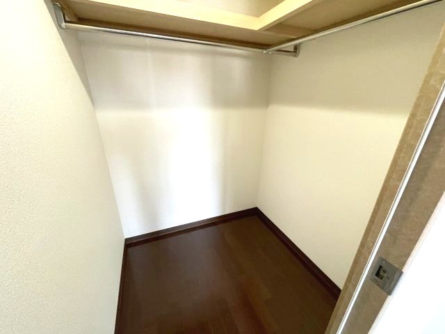 収納　(参考)同マンション他部屋の写真