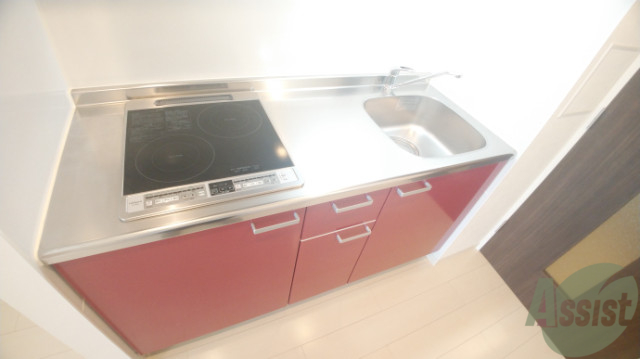 キッチン　キッチンはＩＨで調理も手入れも楽にできますね。