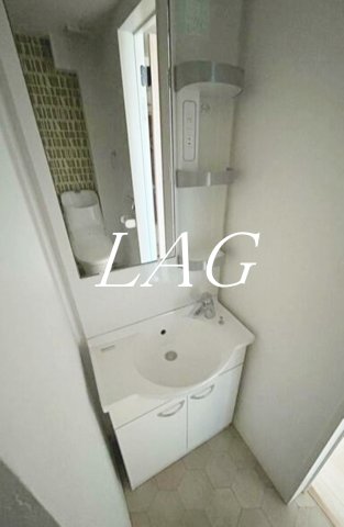 洗面設備　独立洗面台です。