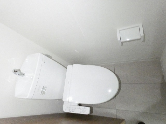 地下鉄御堂筋線 西田辺駅 徒歩2分 8階建 築4年のトイレ写真