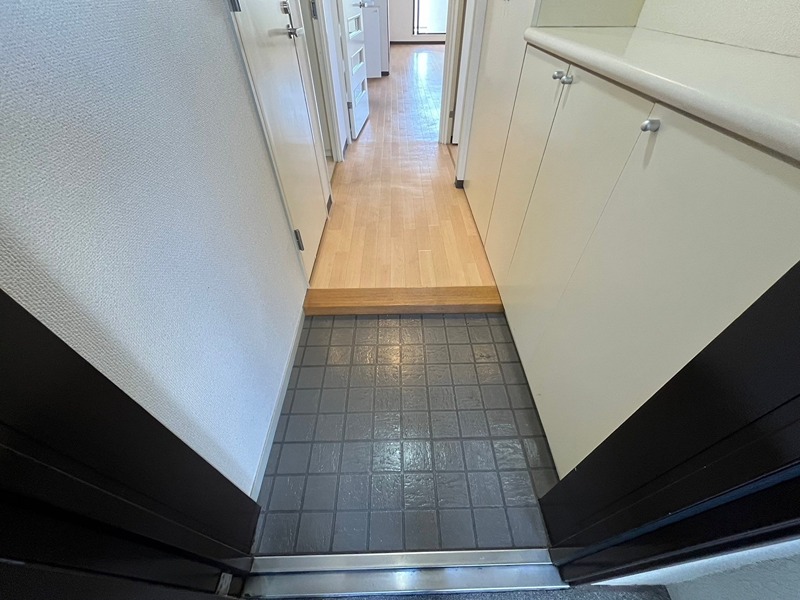 玄関　別部屋写真参照