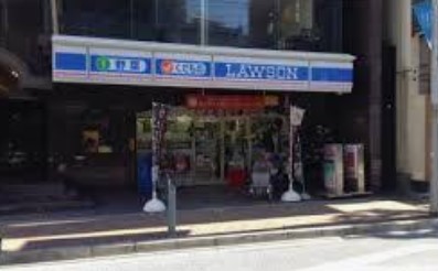 コンビニ　ローソン 三軒茶屋店（コンビニ）まで38m